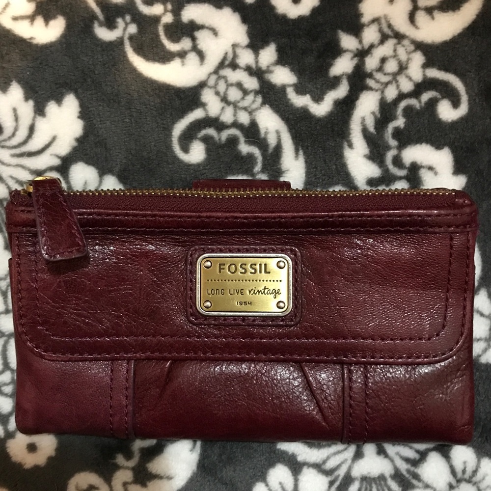 *NEW* FOSSIL wallet